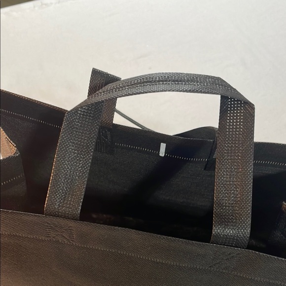 New 🎸 Rock & Roll Black Tote Bag from Cleveland Ohio 13 x 7 x 13 2 Handles 🎶 - Picture 9 of 11